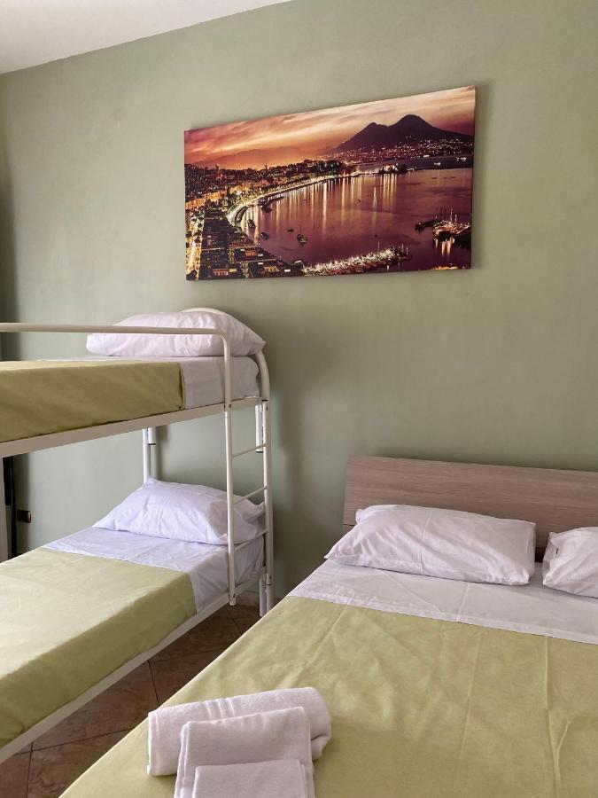 Отель Falu Napoli Centro Camera Con Cucina E Bagno Privato Экстерьер фото
