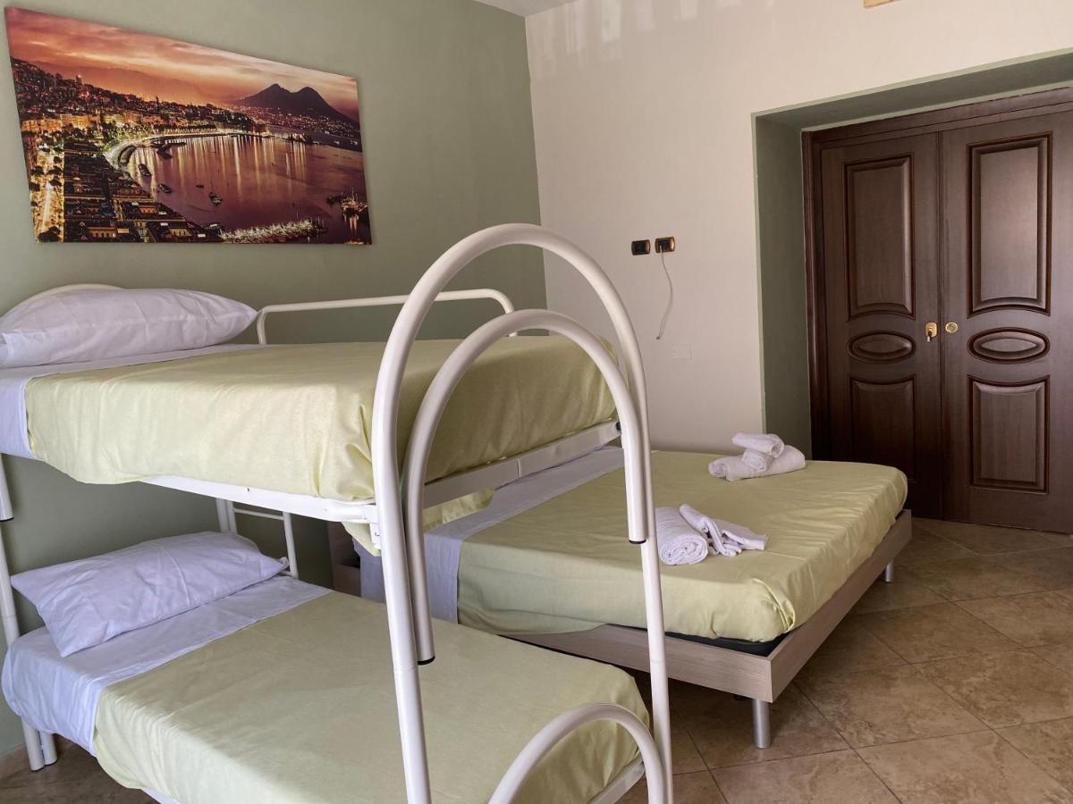 Отель Falu Napoli Centro Camera Con Cucina E Bagno Privato Экстерьер фото
