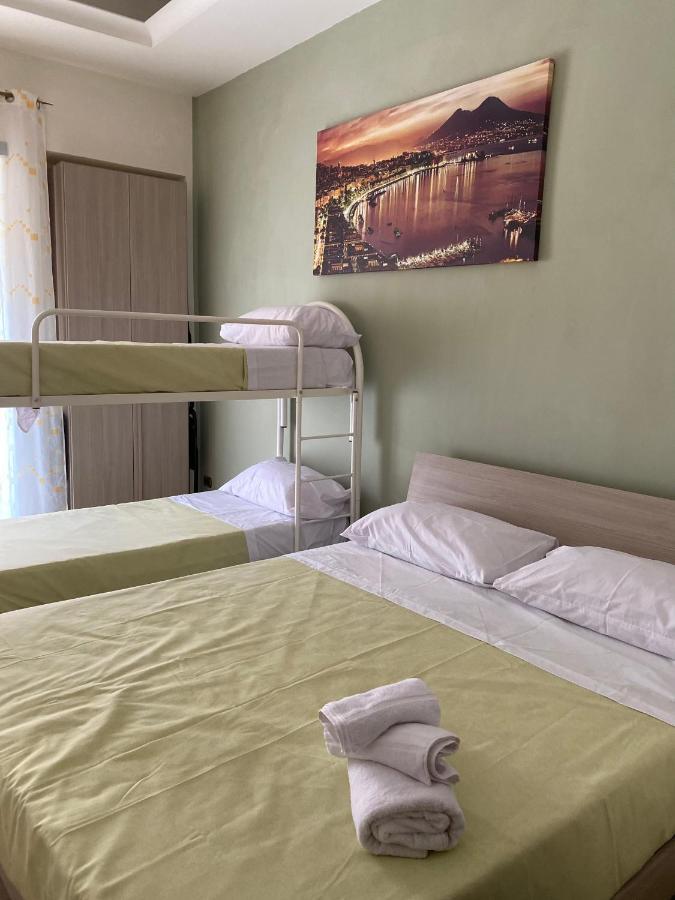 Отель Falu Napoli Centro Camera Con Cucina E Bagno Privato Экстерьер фото