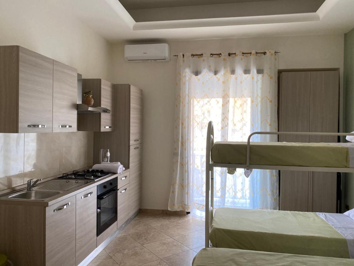 Отель Falu Napoli Centro Camera Con Cucina E Bagno Privato Экстерьер фото