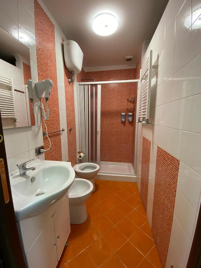 Отель Falu Napoli Centro Camera Con Cucina E Bagno Privato Экстерьер фото